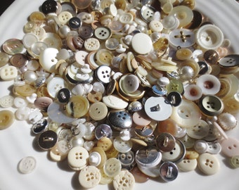 Vintage Button Lot Cream Ivory Off White Tortoise Beige Bulk Mix 486 Pcs some Newer DIY Supplies