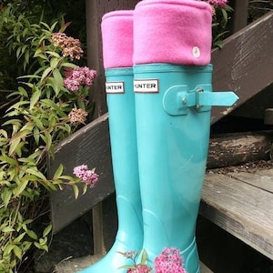 SLUGS Fleece Rain Boot Liners Solid Pink, Wellington Boot Socks, Fall Winter Rainy Day Fashion, Boot Cuff Insert, Warm Cozy Slipper Socks