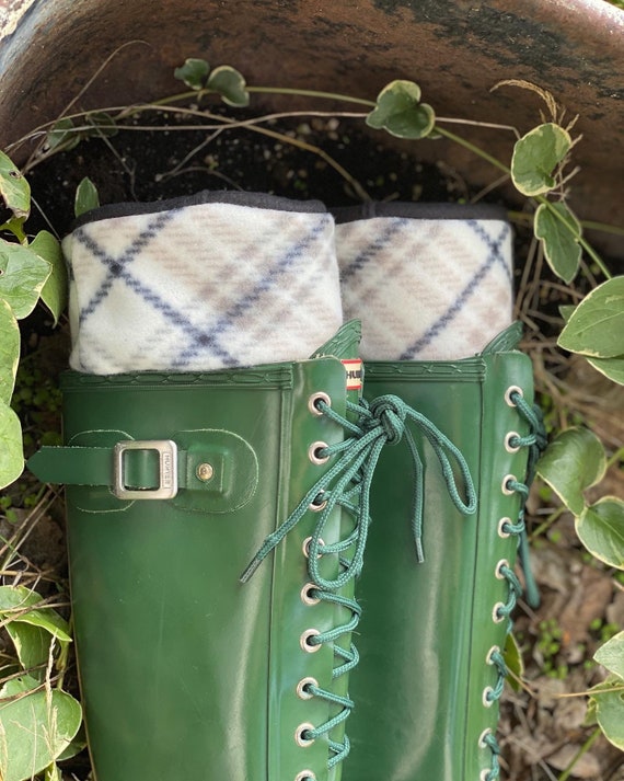 Black and white plaid rain boots online