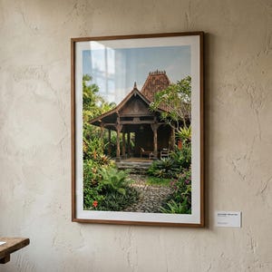 Arte imprimible de la Casa Joglo, decoración de pared de arquitectura javanesa, póster minimalista del patrimonio indonesio