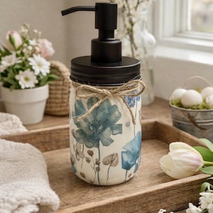 Decoupaged Mason Jar Soap Dispenser – Farmhouse Floral Decor