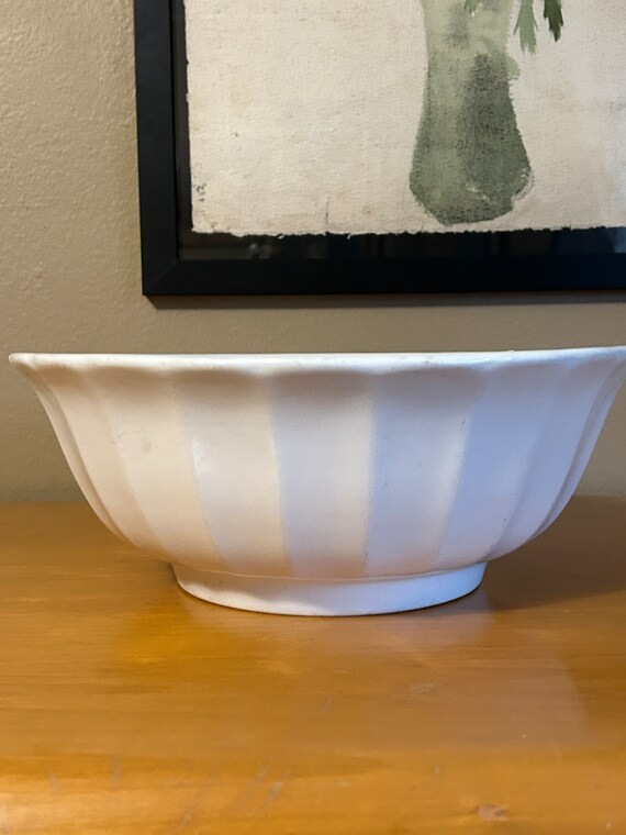 Vintage Footed White Semi-vitreous Porcelain China Bowl K.T.