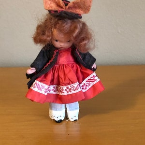 Vintage Nancy Ann Storybook Doll #123 One-Two, Button My Shoe Mother Goose Fairy Tale Series