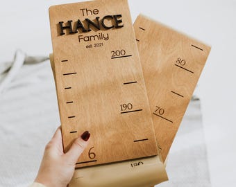 Tabla de crecimiento de madera maciza personalizada: regla de altura hecha a mano, decoración de pared familiar
