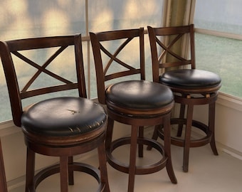 Krzesła barowe z oparciem na zamówienie, dostępne w zestawie 4 szt.