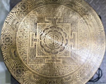Gong tibetano de sanación sonora Shree Yantra martillado a mano de 35-100 cm