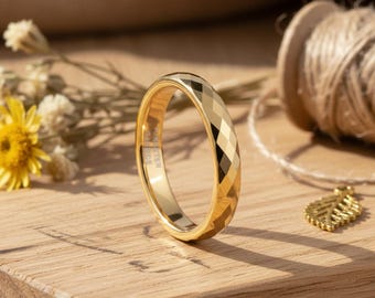 Gold-Wolfram-Karbid-Ring, 4 mm, facettenreicher Diamantschliff Ehering