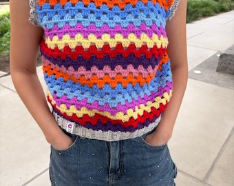 Multicolored sleeveless vest