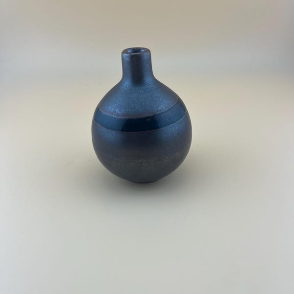 Vintage Otagiri OMC Japanese Ceramic Bud Vase, Metallic Gunmetal Bronze Miniature Flower Vase, Mid Century Studio Pottery Shelf Decor, 3.5”
