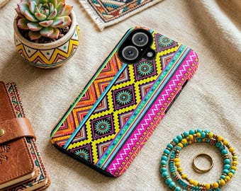 Levendige neon Azteekse telefoonhoes, tribaal geometrisch patroon, kleurrijk boho-ontwerp, stevige beschermhoes