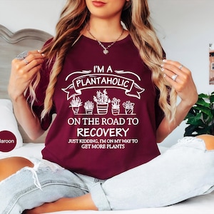Cute Plantaholic Shirt, Plant Lover T Shirt, Plant Lady Shirt, Funny Gardener Gift, Cute Vegan TShirt, House Plants Shirt, Botanical T-Shirt bild 4