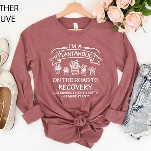 Cute Plantaholic Shirt, Plant Lover T Shirt, Plant Lady Shirt, Funny Gardener Gift, Cute Vegan TShirt, House Plants Shirt, Botanical T-Shirt bild 8
