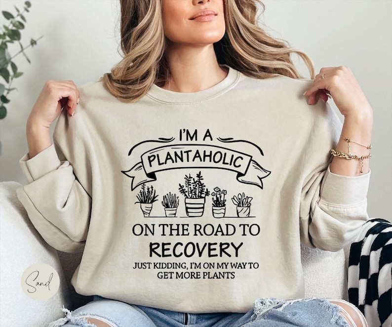 Cute Plantaholic Shirt, Plant Lover T Shirt, Plant Lady Shirt, Funny Gardener Gift, Cute Vegan TShirt, House Plants Shirt, Botanical T-Shirt bild 9