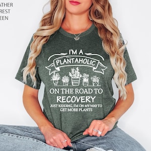 Cute Plantaholic Shirt, Plant Lover T Shirt, Plant Lady Shirt, Funny Gardener Gift, Cute Vegan TShirt, House Plants Shirt, Botanical T-Shirt bild 5