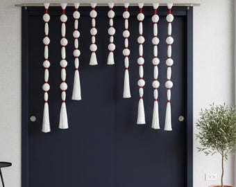 Arte de pared con bolas de macramé bohemias con cuentas y borlas: arte de pared con bolas de macramé envueltas, decoración bohemia para el hogar.