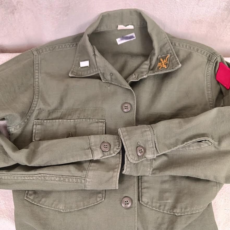 1960's U.S. Army Shirt OG 107 Cotton Sateen With Patches