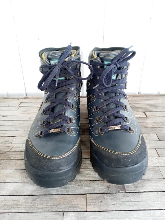 Aku Leather Hiking Boots Made in Italy Vibram Sole