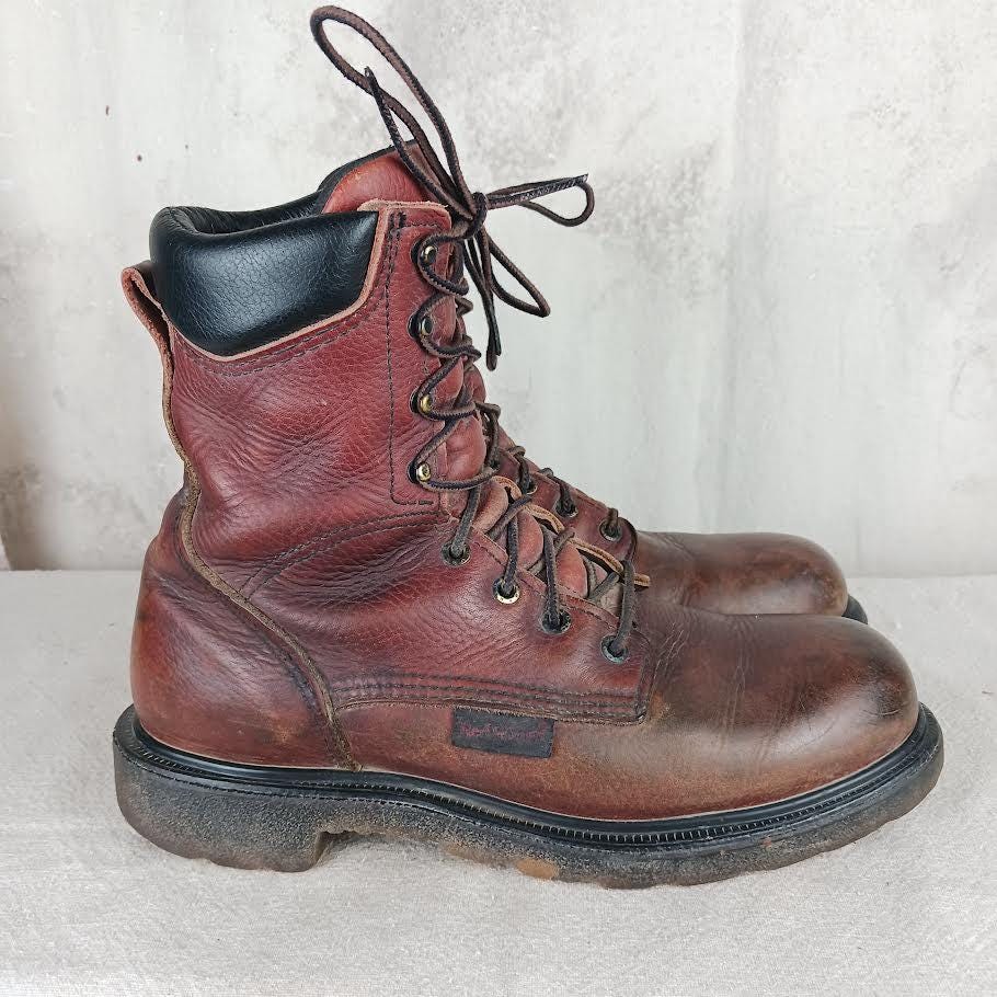 Red Wing Leather Work Boots Union Made in the USA Men display picture 1
