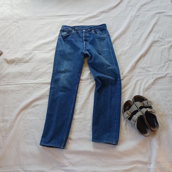 Vintage Made In USA Levi's 501xx Blue Jeans Size 34 x 32 1/2