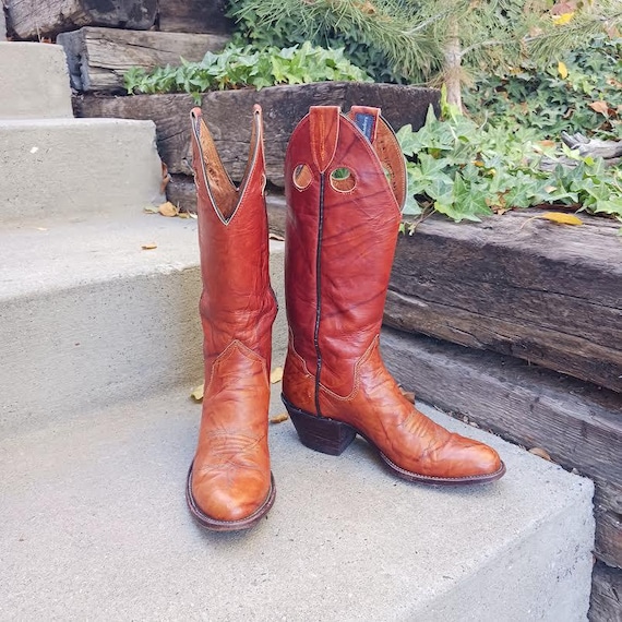 Rounded cowgirl boots best sale