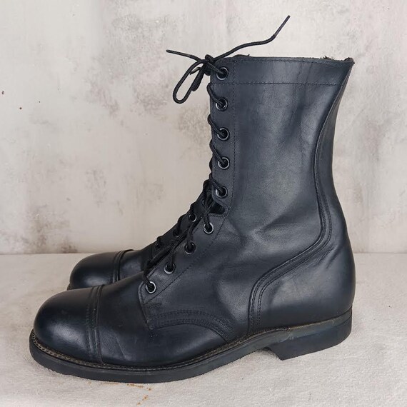 Vintage Black Leather U.S. Army Combat Boots - Men display picture 2