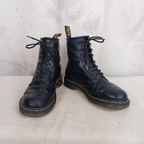 Dr Marten's Black Leather Work Hiking Street Punk Boots Women's Size 8