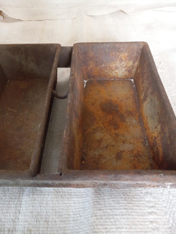 Vintage Industrial Bakery Bread Pan 4 Loaf Compartments Farmhouse Envelope  Fold Heavy-duty Metal Loaf Pans Strapped Together 
