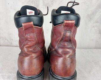 Red Wing Leather Work Boots Union Made in the USA Men display picture 1