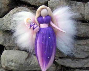 VIOÖETTA Guardian angel with baby, needel felted