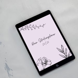 Könnte beinhalten: Ein Set aus drei Keramikbechern mit gesprenkelter, matter Oberfläche. Die Becher sind in den Farbtönen Creme, Hellgrau und Dunkelgrau gehalten. Jeder Becher hat ein schlichtes, minimalistisches Design, ideal für Kaffee oder Tee.