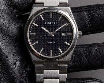 Tissot PRX-stijl quartz horloge met zwarte wafel wijzerplaat – 40 mm roestvrij staal – Zwitserse makelij