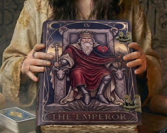Diario del Tarot del Emperador / Cuaderno de cuero personalizado con candado, libro de escritura de grimorio hecho a mano — Regalo de brujería para él