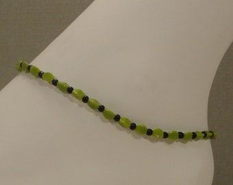 Anklet Chartreuse and Black Czech Glass