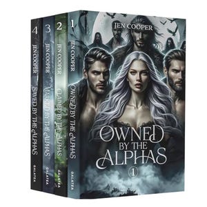 Puede incluir: Un conjunto de cuatro libros titulados "Owned by the Alphas" de Jen Cooper. Las portadas presentan ilustraciones de personas con temática fantástica. Las lomos de los libros muestran los títulos de la serie: "Claimed", "Marked" y "Saved by the Alphas."