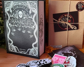 Manacled Clothbound with Illustrations and Spayed Edges. Hardcover. Full.