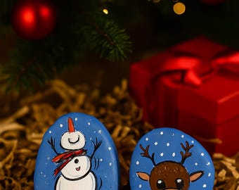 Hand-Painted Christmas Stones – Snowman & Reindeer – Festive Holiday Decor – Gift-Ready Rock Art