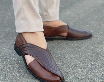 Sandálias Peshawari artesanais em couro marrom | Sapatos paquistaneses trançados