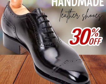 Handgemaakte zwart glanzend leren oxfordschoenen met kap | Formele brogueschoenen heren