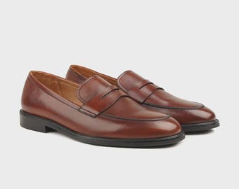 Mocasines de cuero marrón para hombre: zapatos de vestir sin cordones de plena flor hechos a mano