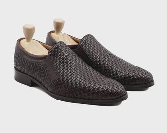 Mocasines de cuero marrón oscuro tejidos a mano para hombre / Zapatos de cuero hechos a mano