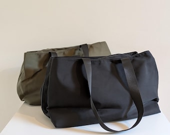 Stylish Lightweight Travel/ Gym Shoulder Bag