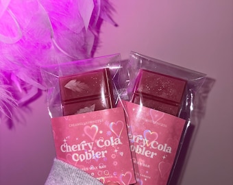 Cherry Cobbler Scented Beeswax Bar – Pie Dessert Wax Melts with Dried Flowers