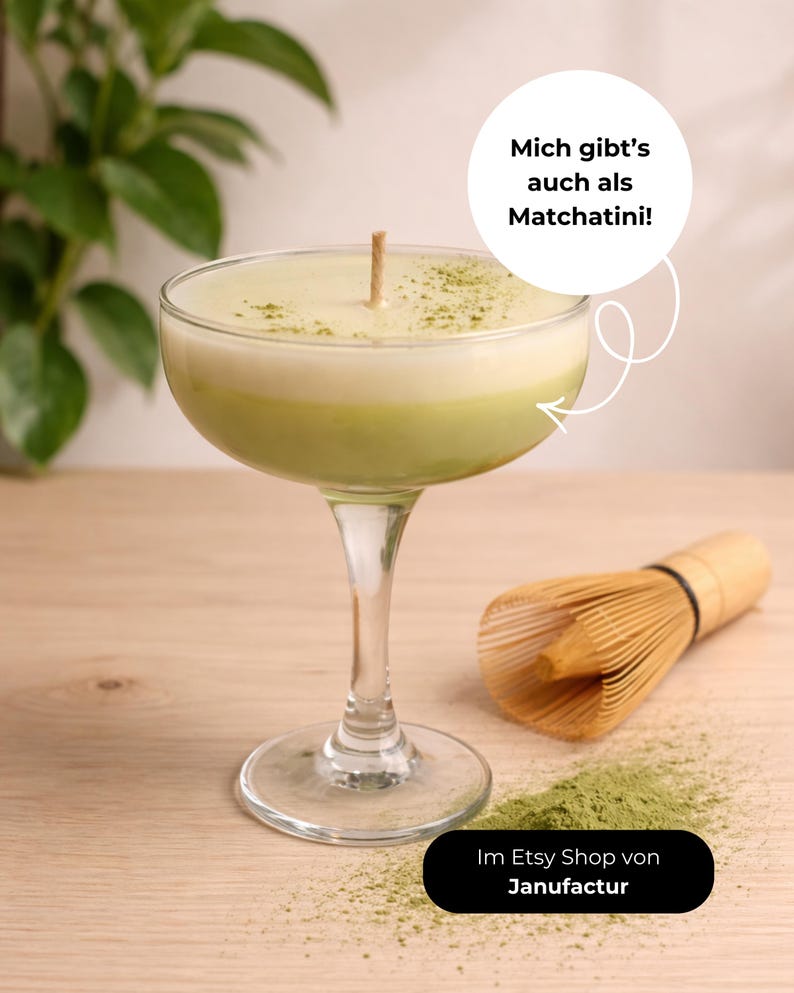 Matcha Martini Kerze im Cocktailglas, ästhetische grüne Tee Kerze mit Holzdocht, handgemachte Deko Kerze, Matchatini