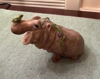 Franklin Mint Hippo w/Frog "Along for the Ride" Figurine, 1987, 3.5"tallx6.25"
