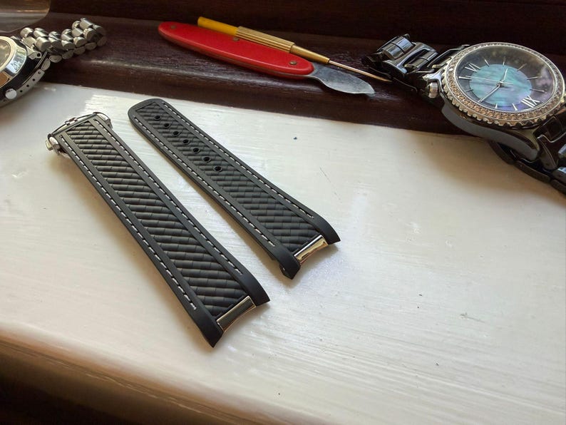 20mm Seamaster Aqua Terra Black Rubber Watch Strap with Deployment Clasp White stich image 2