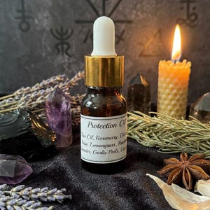 Handmade Protection Oil: Grounding & Energetic Boundary Ritual, 10ml,30ml