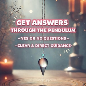 Puede incluir: Un juego de tres tazas de cerámica con un acabado mate moteado. Las tazas son en tonos crema, gris claro y gris oscuro. Cada taza tiene un diseño simple y minimalista, ideal para café o té.