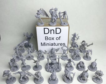Caja de miniaturas DND Monster de 23 mm a 32 mm. Manual de modelos de monstruos de varios tamaños para juegos de guerra D&D TRPG.