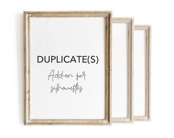 Puede incluir: Tres marcos de fotos de madera clara con fondo blanco. El marco más a la izquierda tiene el texto "DUPLICATE(S) Add-on for silhouettes" impreso en negro.