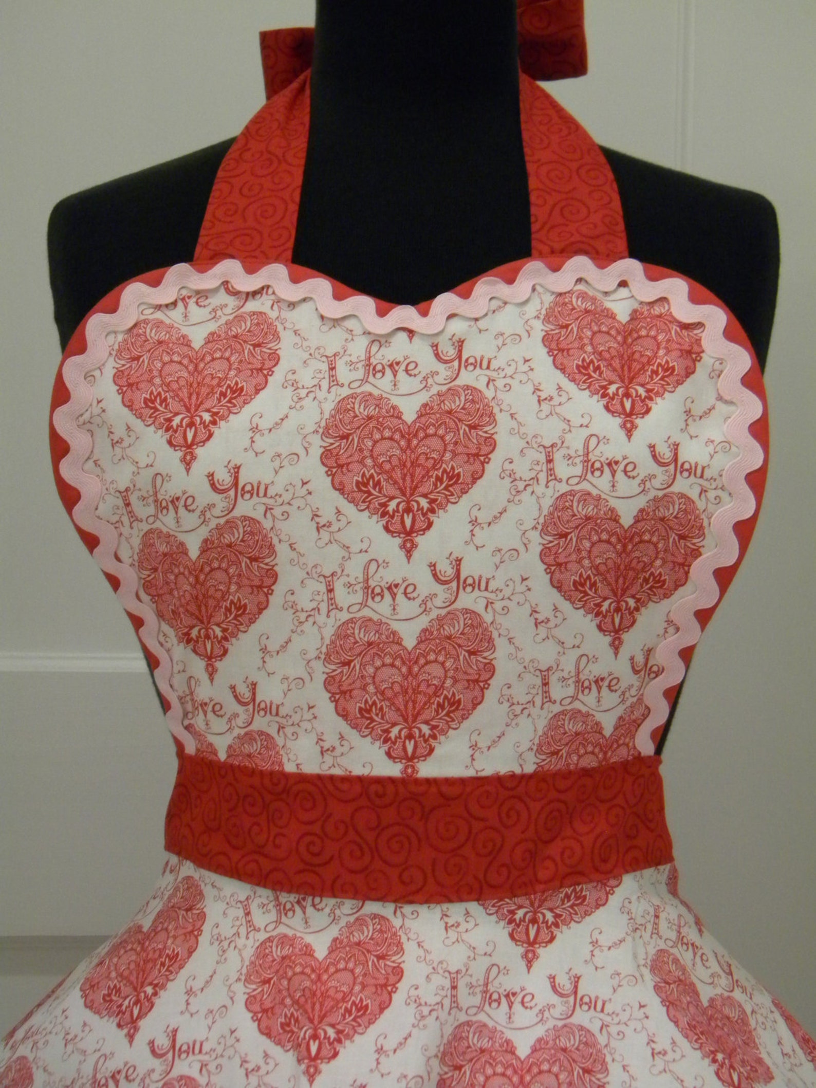Valentines ApronWOMENS APRONRed Lacey Hearts Valentines Full Etsy